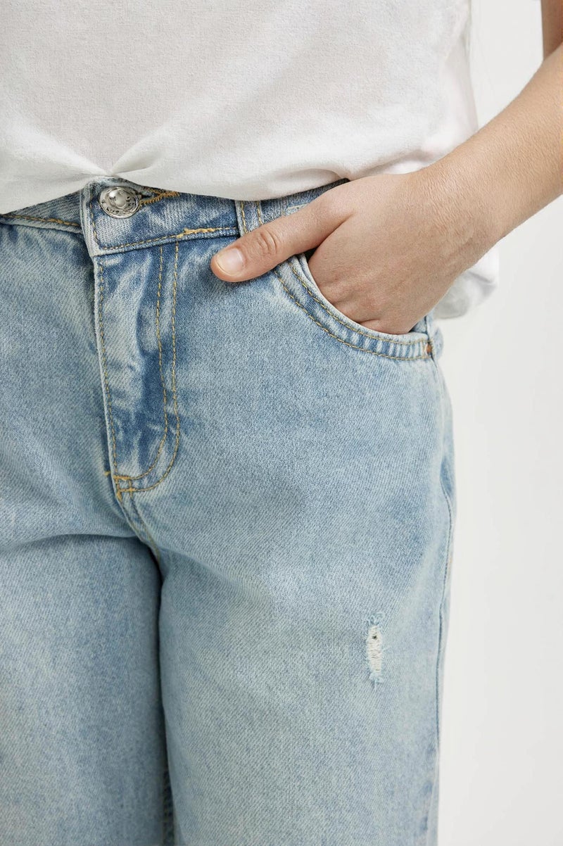 ديفاكتو بنطلون جينز بناتي قصة مستقيمة وتفاصيل ممزقة - Image 5